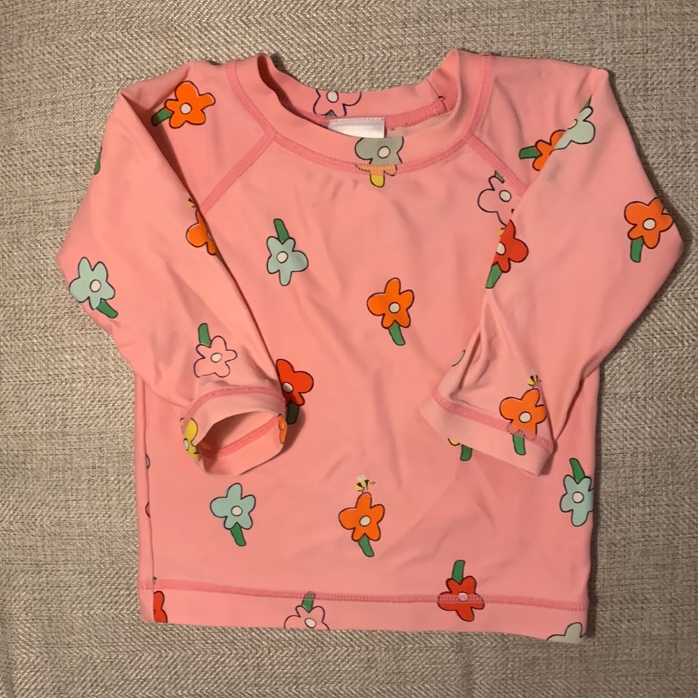 Like NEW Hanna Andersson Pink Flower and Bee Rashguard 6-12 months